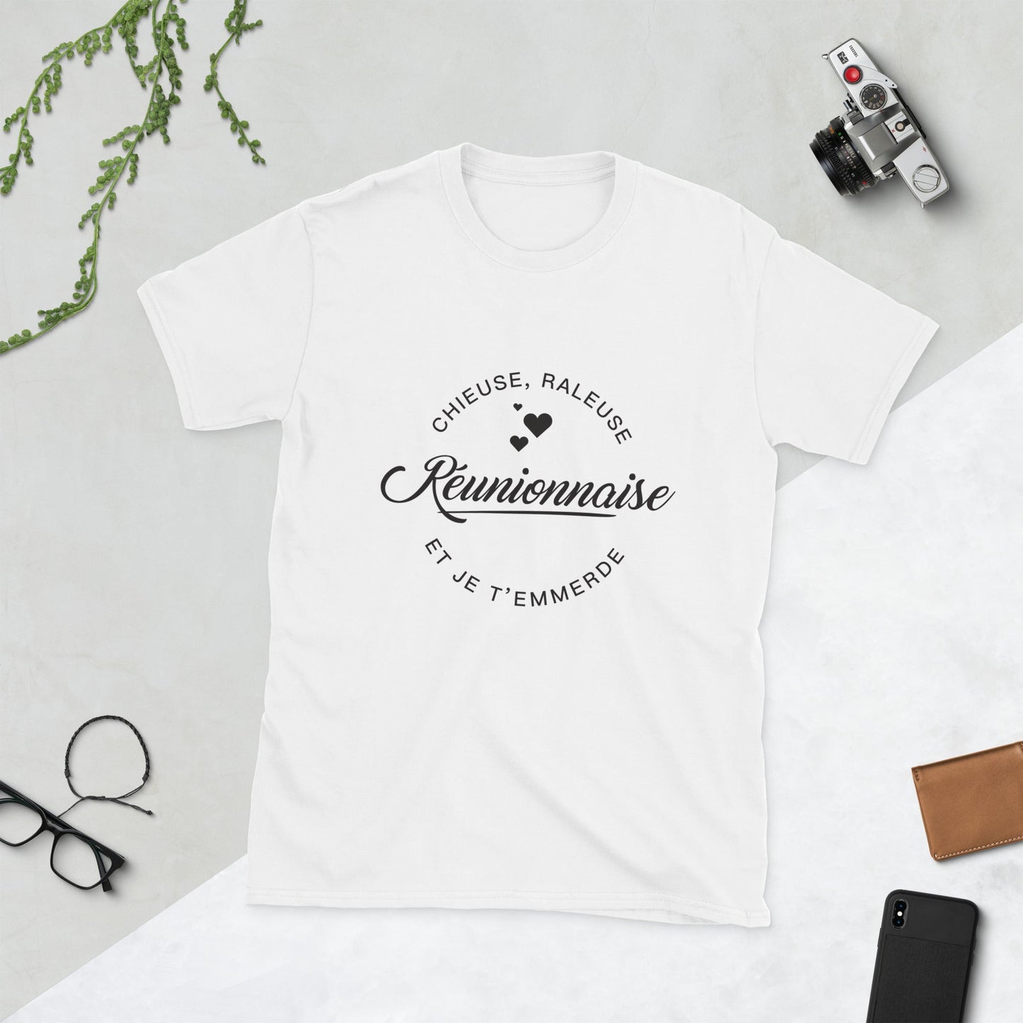 T-shirt cadeau humour pour femme réunionnaise - chieuse, râleuse et j....